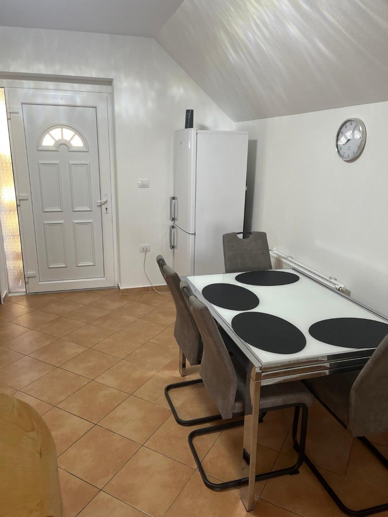 Apartments Malivojevic Жировница Номер фото